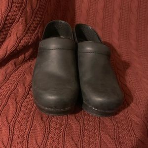 DANSKO CLOGS